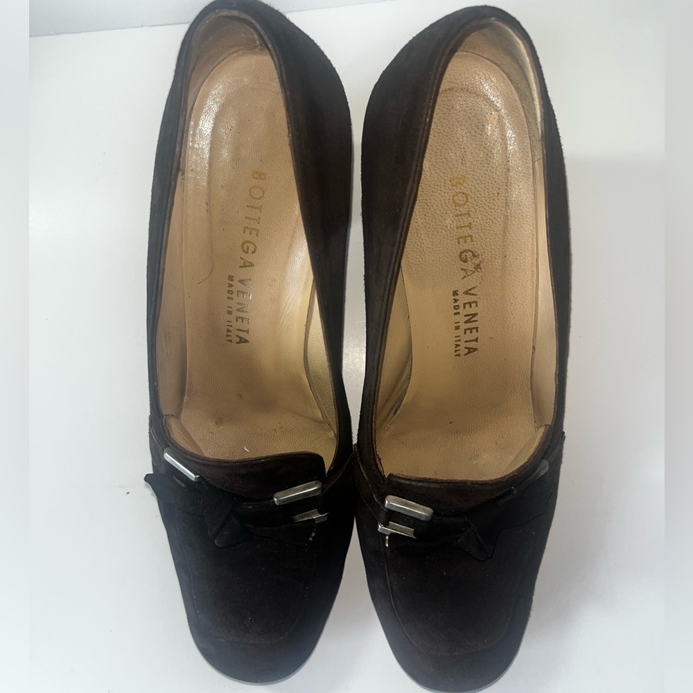 Vintage Bottega Veneta Heeled Loafer Made in Italy, size 7.5B